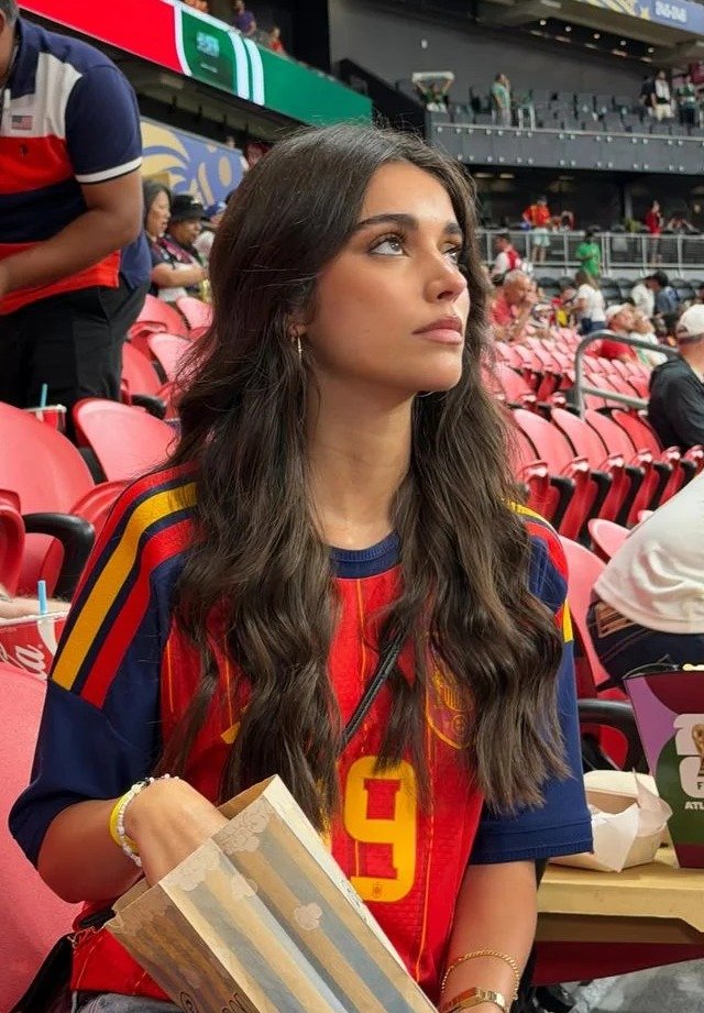 Inés García y Lamine Yamal