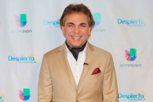 Cristian Castro premiado por su trayectoria en los Billboard 2026