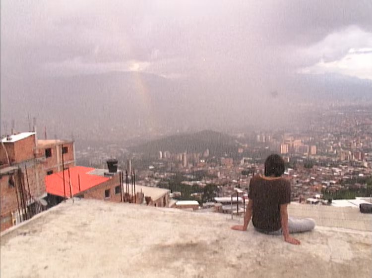 Stillz debuta en la dirección de cine con Barrio Triste tras su paso por festivales.