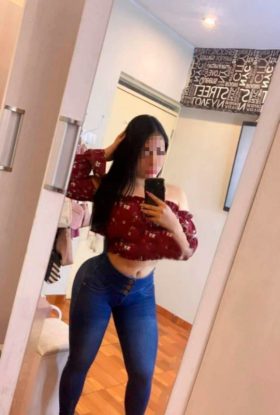 KIANNA JUGUETONA